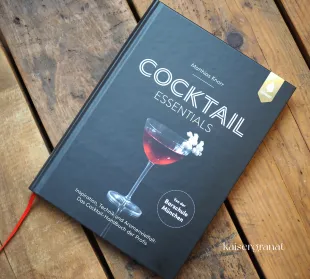 Das Buch Cocktail Essentials von Matthias Knorr