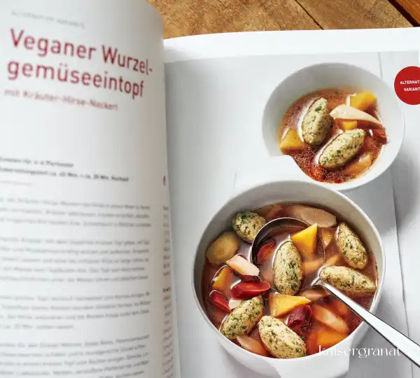 GU-Kochbuch-Matthias-Riedl-Johann-Lafer-Medical Cuisine-Rezept-Veganer-Wurzelgemüse-Eintopf