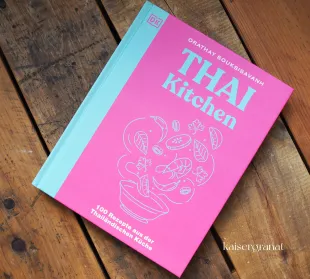 Das Kochbuch Thai Kitchen von Orathay Souksisavanh