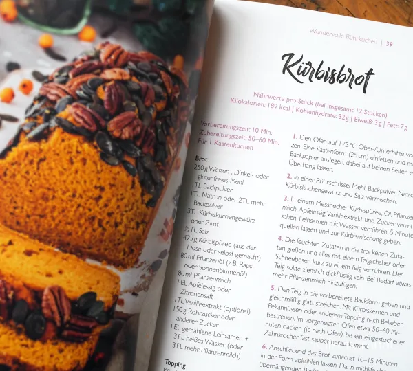 Bianca-Zapatka-Kochbuch-Vegan-Cakeporn-Kuerbisbrot