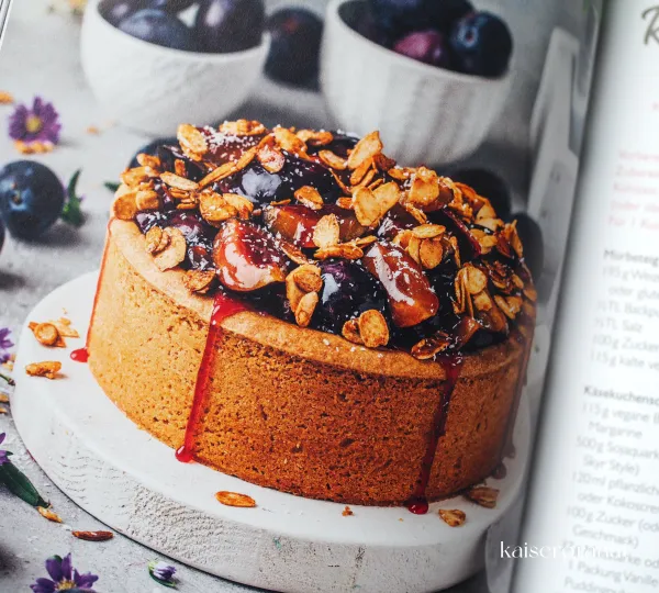 Bianca-Zapatka-Kochbuch-Vegan-Cakeporn-Pflaumenkuchen