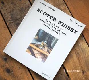 Der Bildband Scotch Whiskey von Horst Friedrichs, Stuart Husband