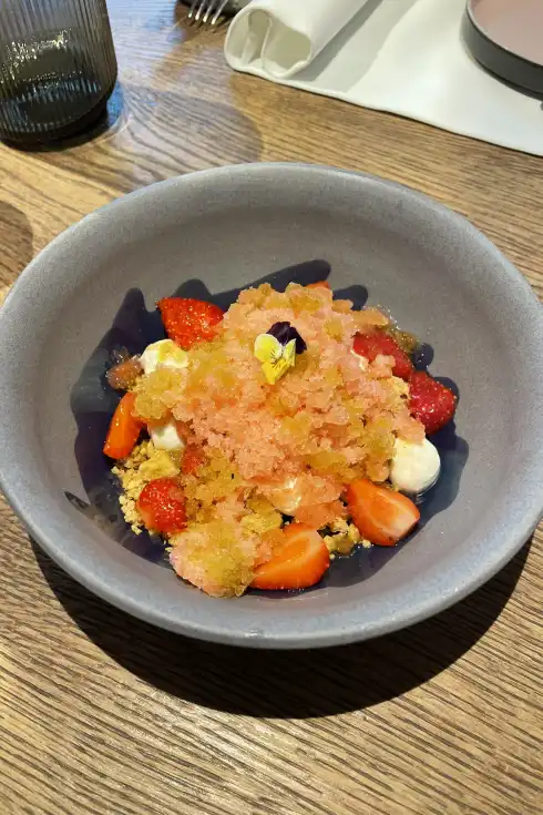 Variation von Glurnser Erdbeeren Bild