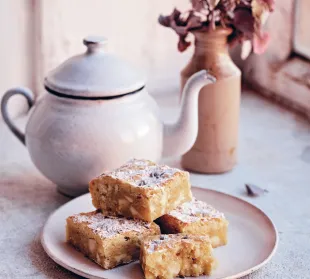 053-RPS1867_Blondie _with _lavender