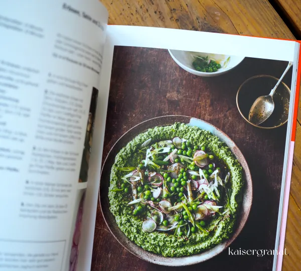 Test-Kitchen-Das-Kochbuch-von-Yotam-Ottolenghi-Rezept-fuer-Erbsen