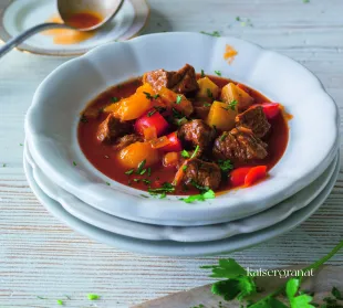 Gulaschsuppe mit Paprika Rezept matze knop