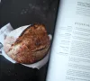 Brothandwerk-Schweizer-Baeckerei-Weizensauerteigbrot-Rezept