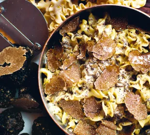 06_S.-205_Pasta-al-Tartufo_Big Mamma_WEB